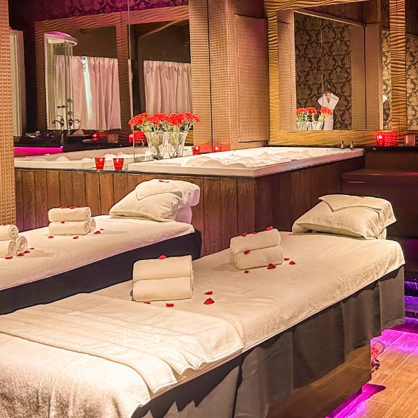 Beautiful spa suite bed